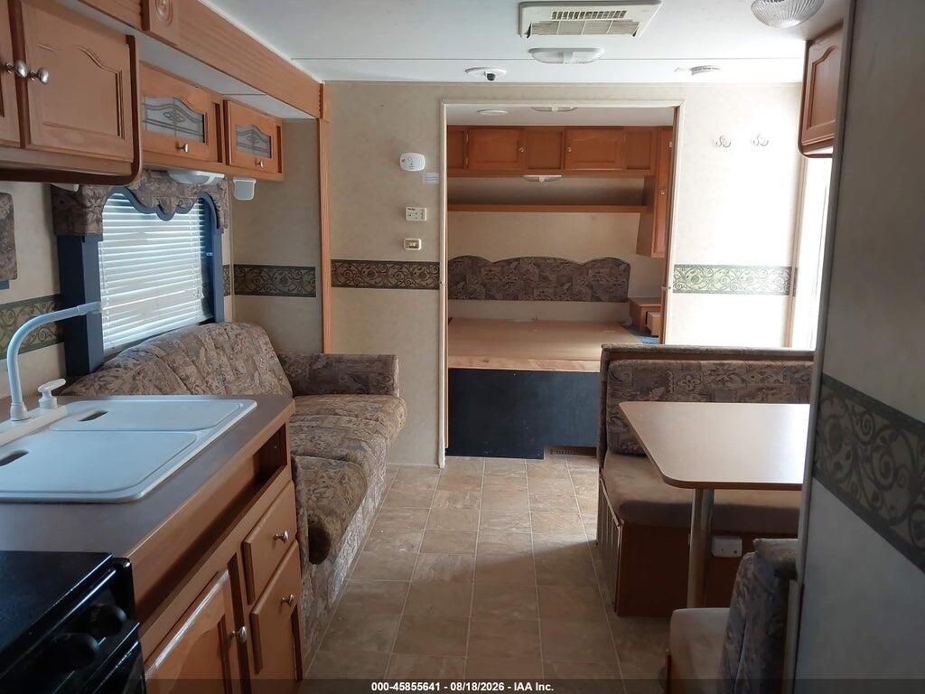 47CTFEP296M427404 2006 FOUR WINDS EXPRESS 29QGS photo no. 5