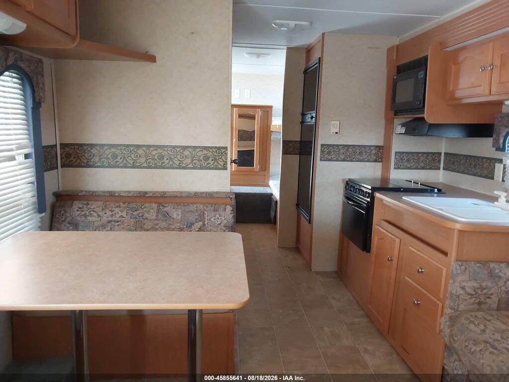 47CTFEP296M427404 2006 FOUR WINDS EXPRESS 29QGS photo no. 8