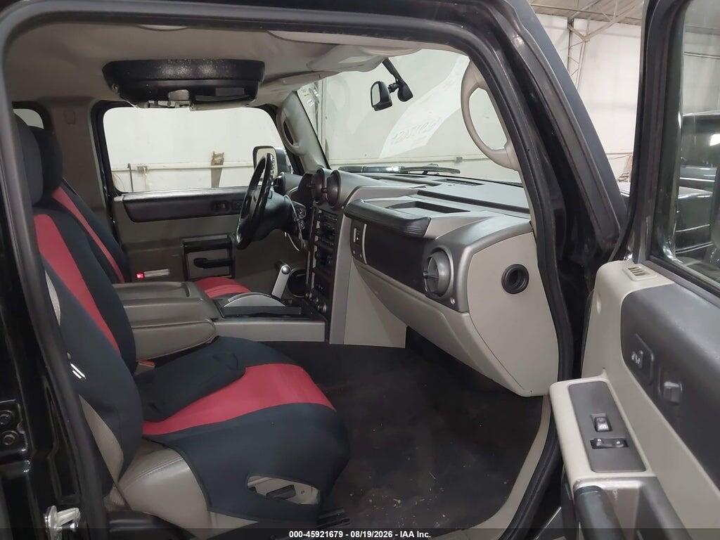 5GRGN23UX3H118121 2003 HUMMER H2 photo no. 5