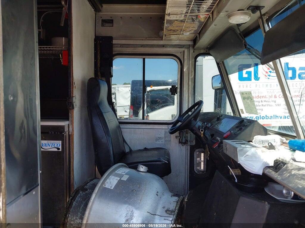 5B4HP42R033368091 2003 WORKHORSE CUSTOM CHASSIS FORWARD CONTROL CHASSIS photo no. 6