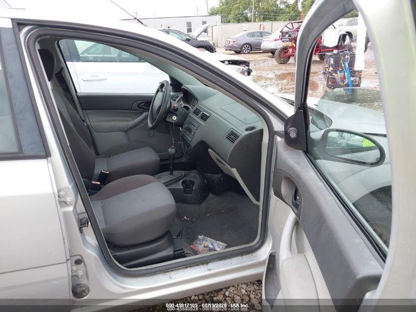 1FAFP34NX7W158968 2007 FORD FOCUS photo no. 5