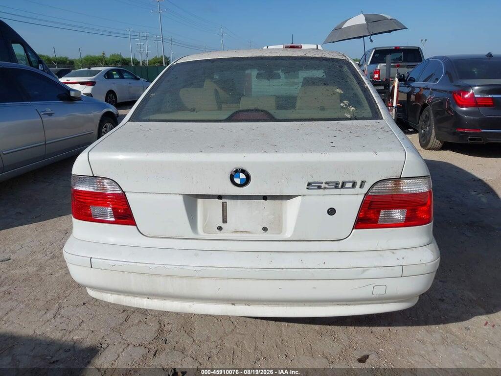 WBADT63401CF02050 2001 BMW 530IA photo no. 12
