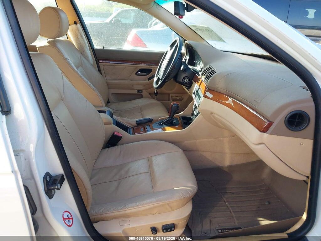 WBADT63401CF02050 2001 BMW 530IA photo no. 5