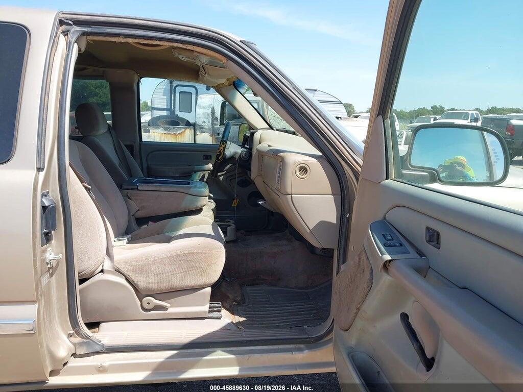 1GTHC29U37E133781 2007 GMC SIERRA 2500HD CLASSIC photo no. 5
