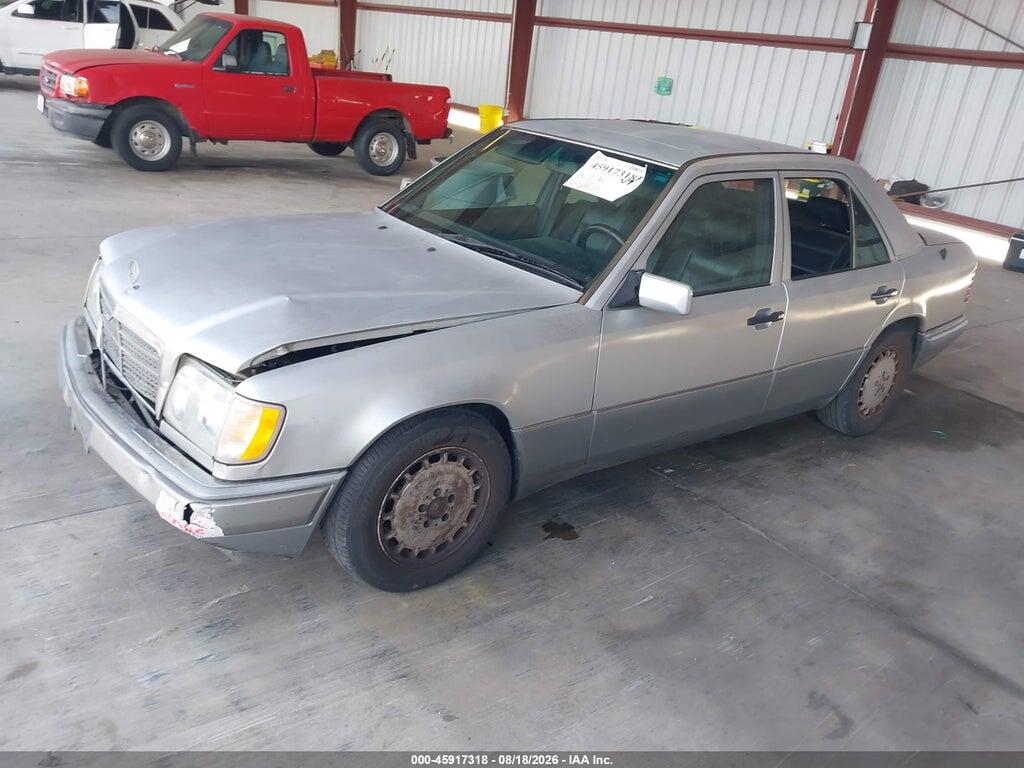 WDBEA32E1SC261084 1995 MERCEDES-BENZ E photo no. 2