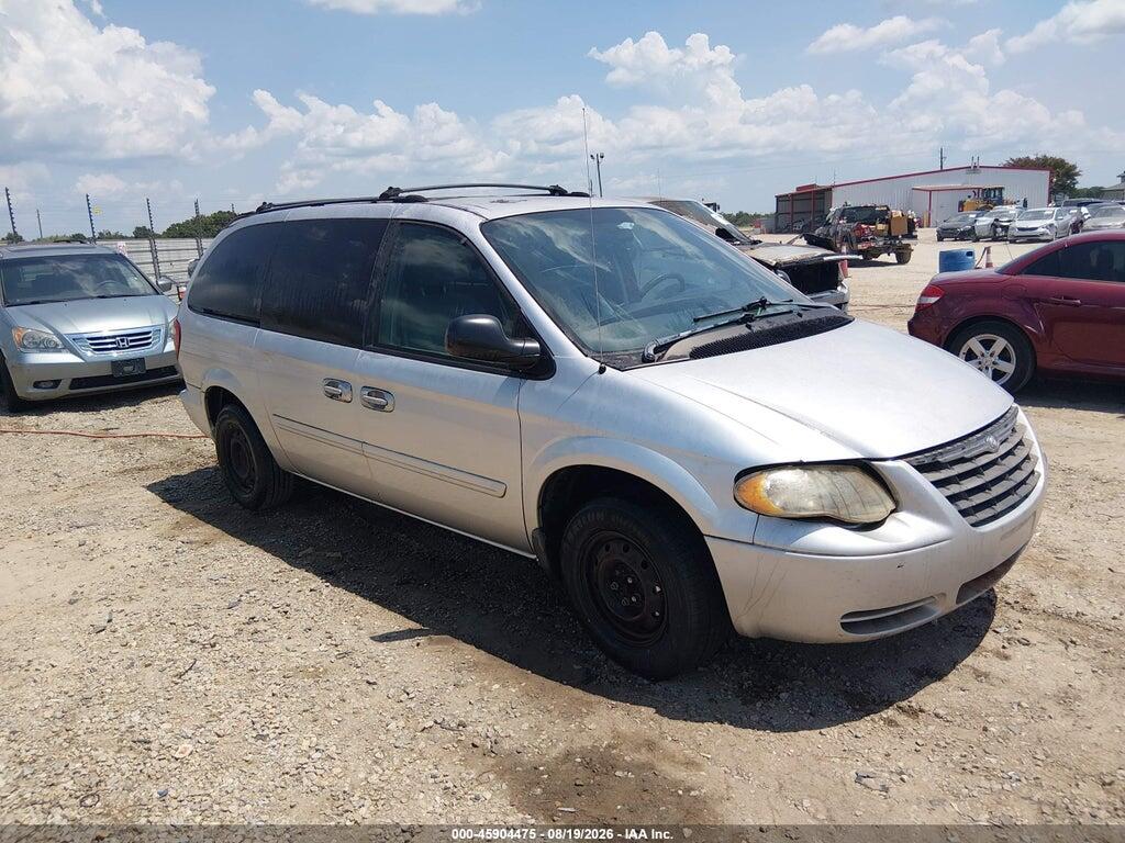 2005 CHRYSLER TOWN & COUNTRY 2C4GP44RX5R151323