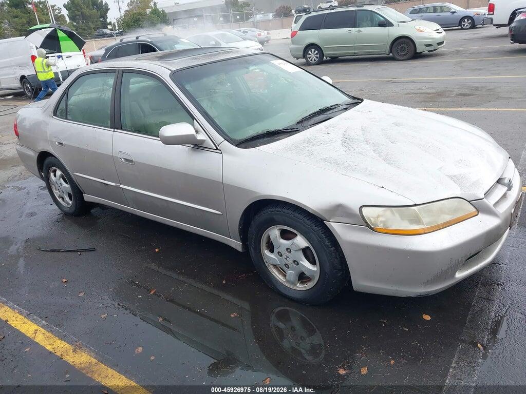 1998 HONDA ACCORD 1HGCG5558WA138772