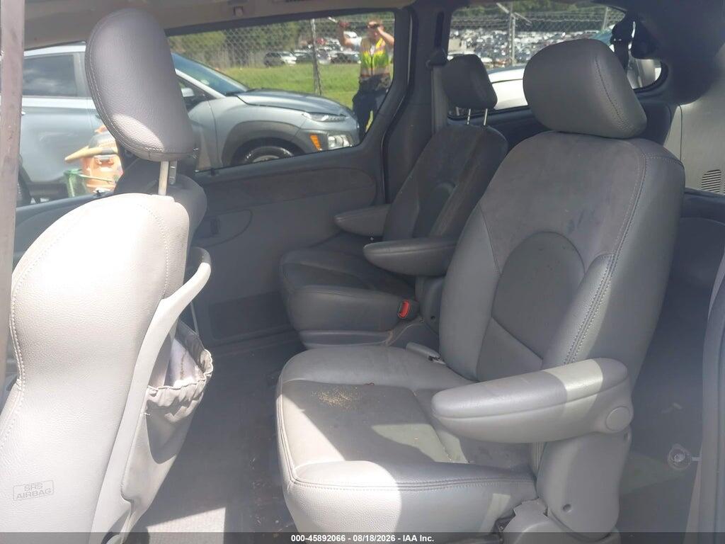 2C8GP64LX4R592003 2004 CHRYSLER TOWN & COUNTRY photo no. 8