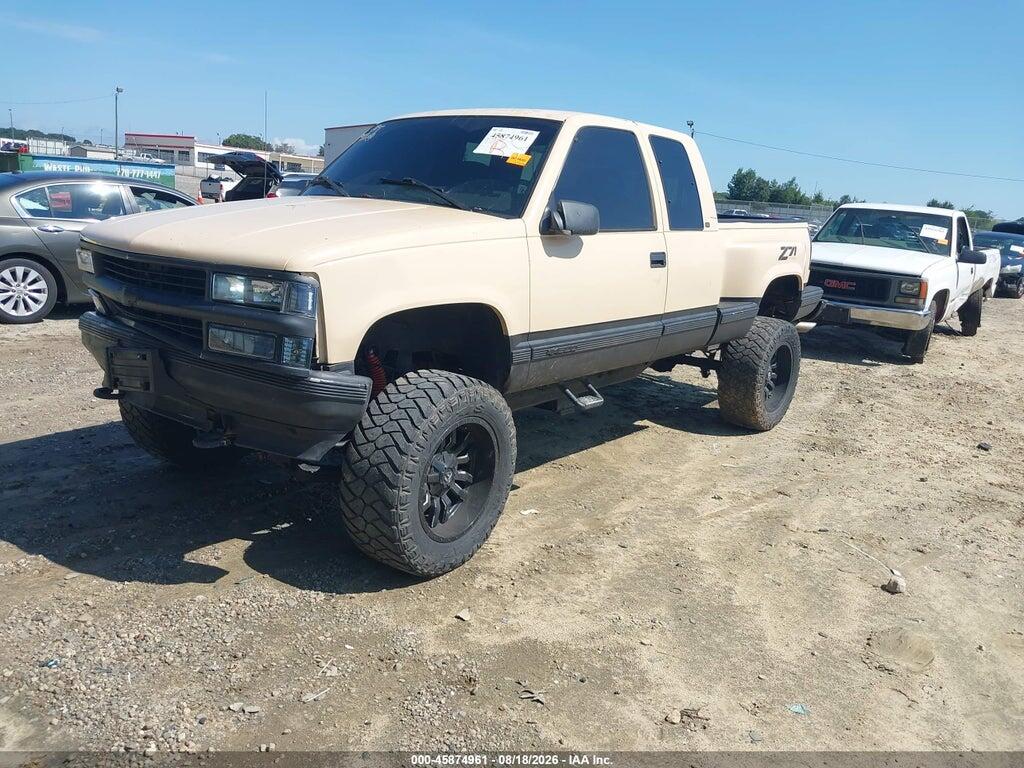 2GCEK19R4V1250232 1997 CHEVROLET K1500 photo no. 2
