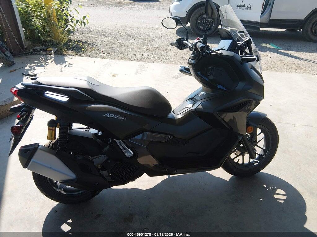 MLHKF5450V5300137 2027 HOND ADV 160 photo no. 12