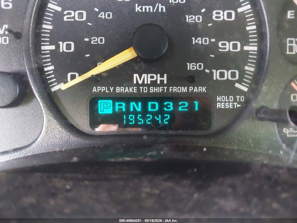 1GTEC19T7YZ175823 2000 GMC SIERRA 1500 photo no. 12