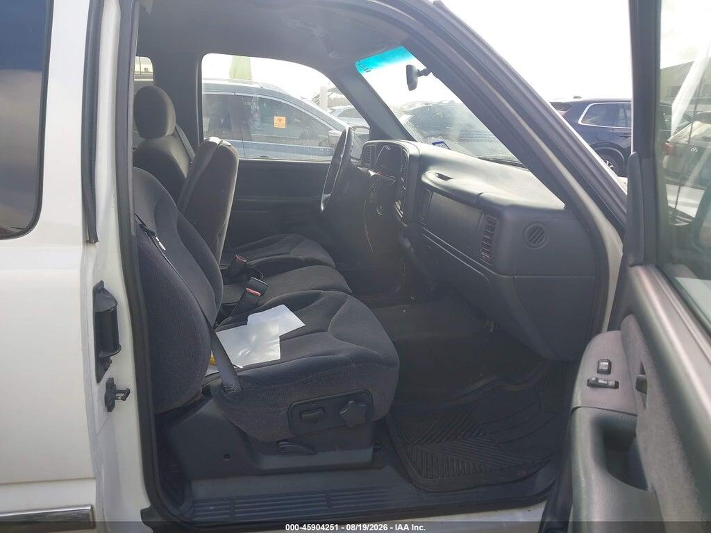 1GTEC19T7YZ175823 2000 GMC SIERRA 1500 photo no. 5