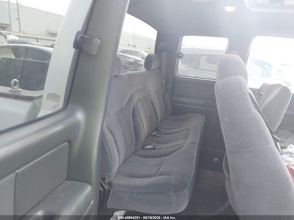 1GTEC19T7YZ175823 2000 GMC SIERRA 1500 photo no. 8