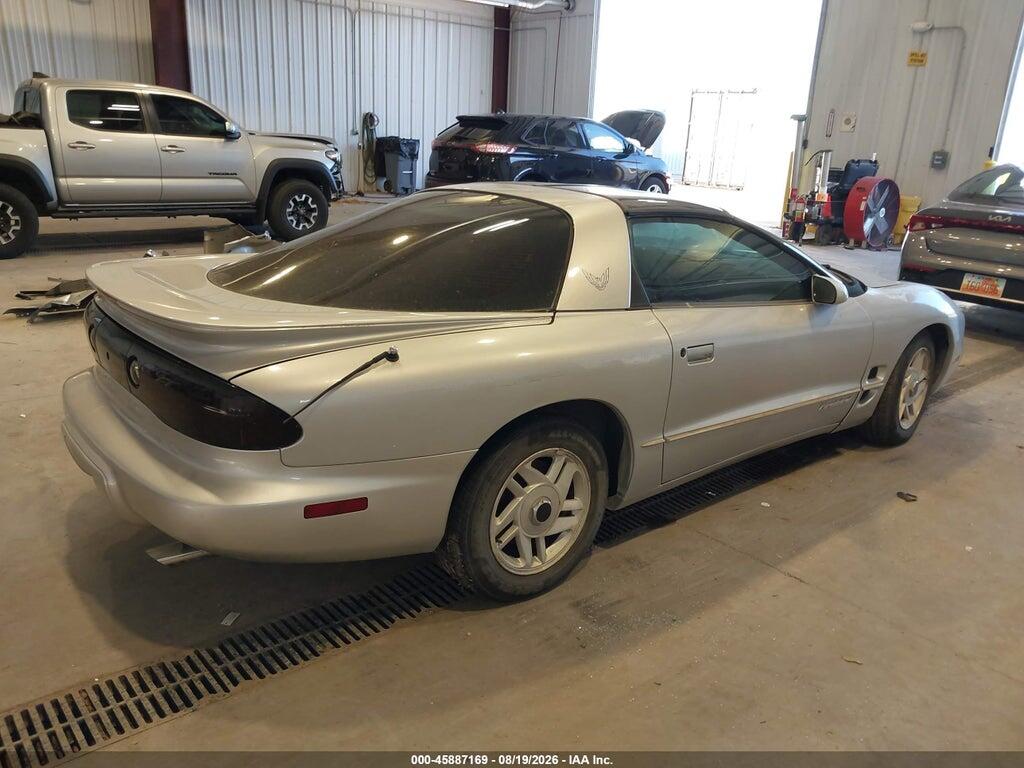 2G2FS22K2Y2125790 2000 PONTIAC FIREBIRD photo no. 4