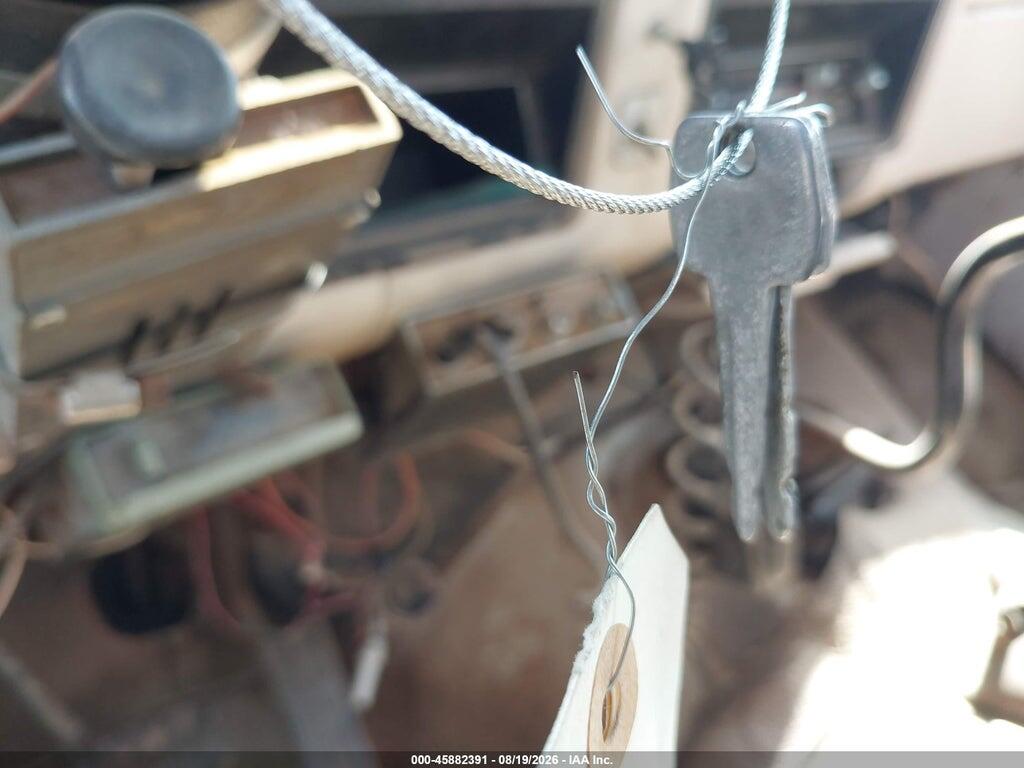 1FTFX25G5BKA05094 1981 FORD F250 photo no. 11