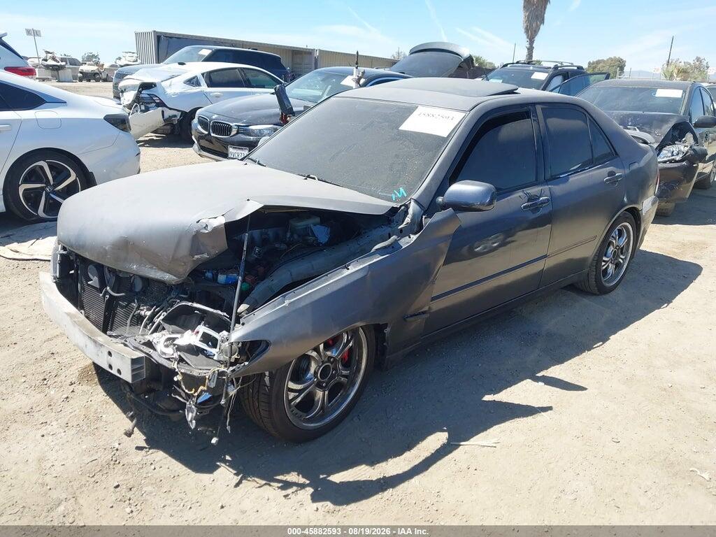 JTHBD192920061503 2002 LEXUS IS 300 photo no. 2