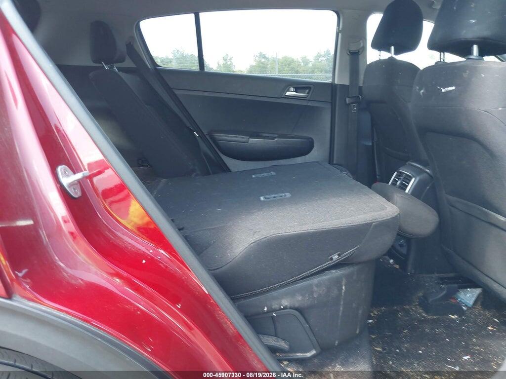 KNDPMCAC6J7449379 2018 KIA SPORTAGE photo no. 8