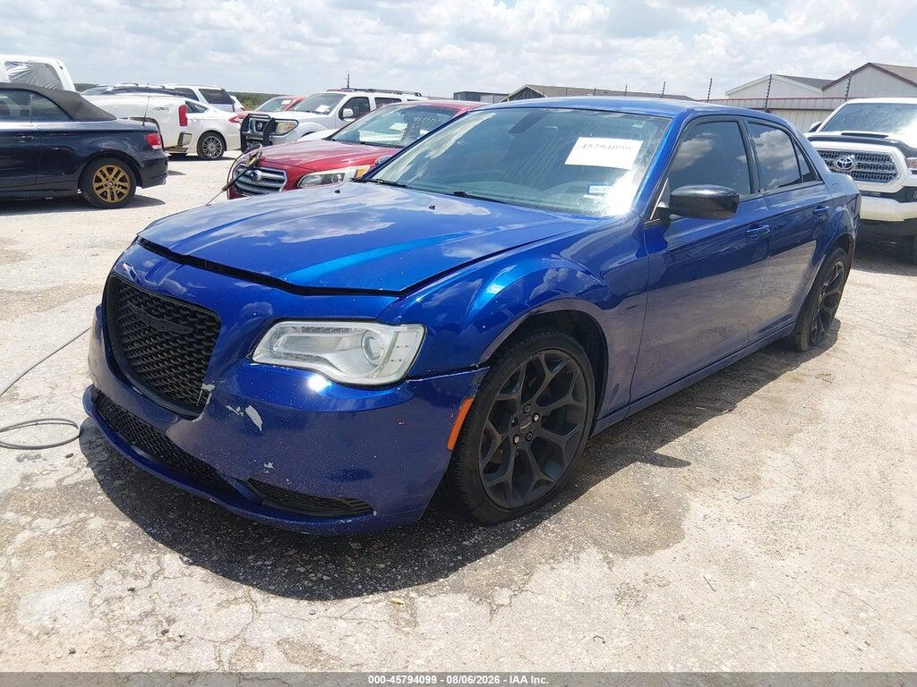 2C3CCAAG0KH727194 2019 CHRYSLER 300 photo no. 2