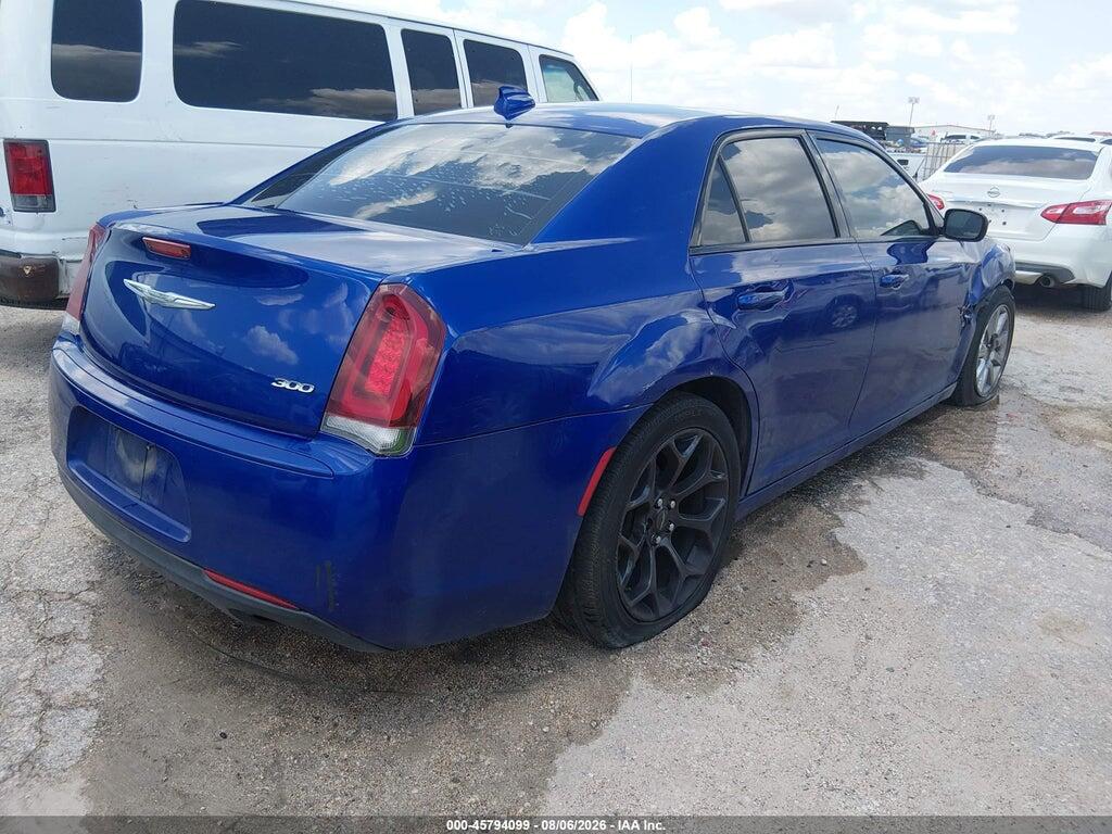 2C3CCAAG0KH727194 2019 CHRYSLER 300 photo no. 4