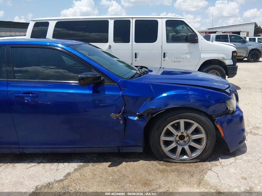 2C3CCAAG0KH727194 2019 CHRYSLER 300 photo no. 6