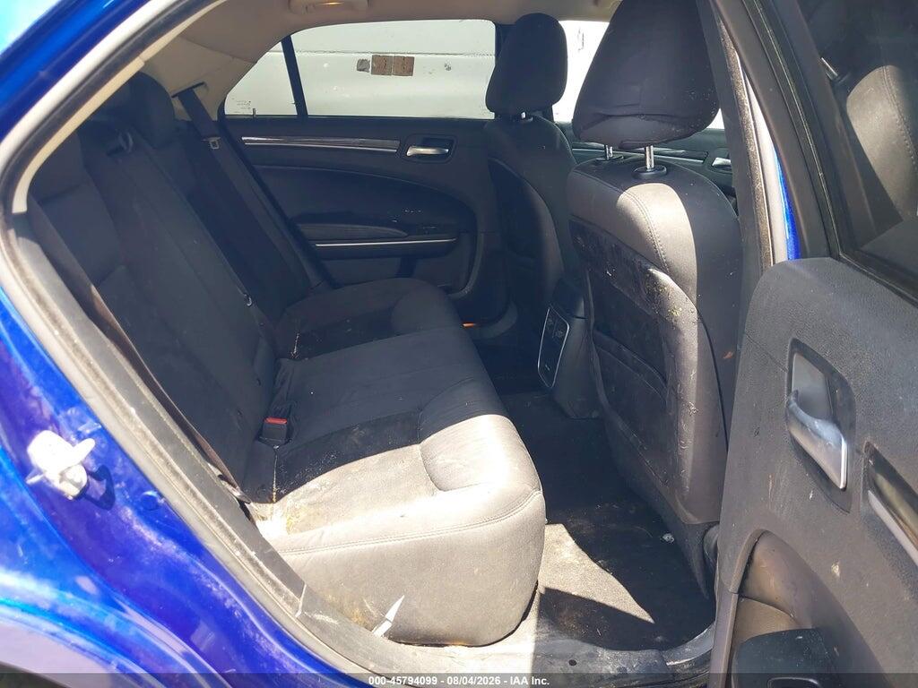 2C3CCAAG0KH727194 2019 CHRYSLER 300 photo no. 8