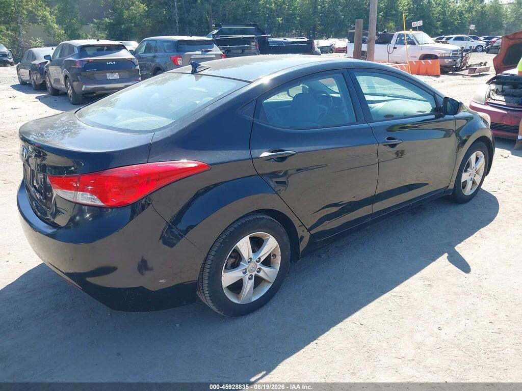 5NPDH4AE5DH321830 2013 HYUNDAI ELANTRA photo no. 4