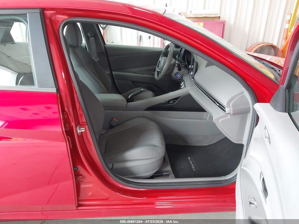 5NPLL4AG3MH045952 2021 HYUNDAI ELANTRA photo no. 5