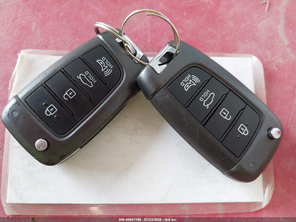 5NPLL4AG1MH045951 2021 HYUNDAI ELANTRA photo no. 11