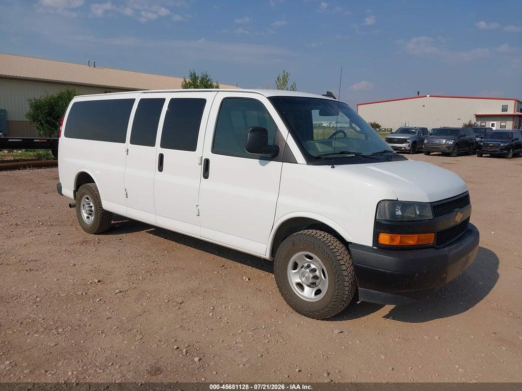 1GAZGNFP5R1204751 2024 CHEVROLET EXPRESS PASSENGER photo no. 1