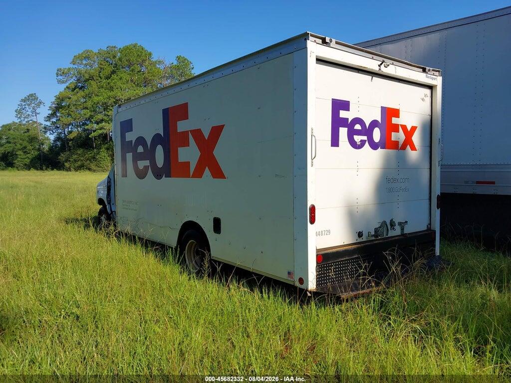 1FDWE3FK7MDC17495 2021 FORD E-350 CUTAWAY photo no. 3