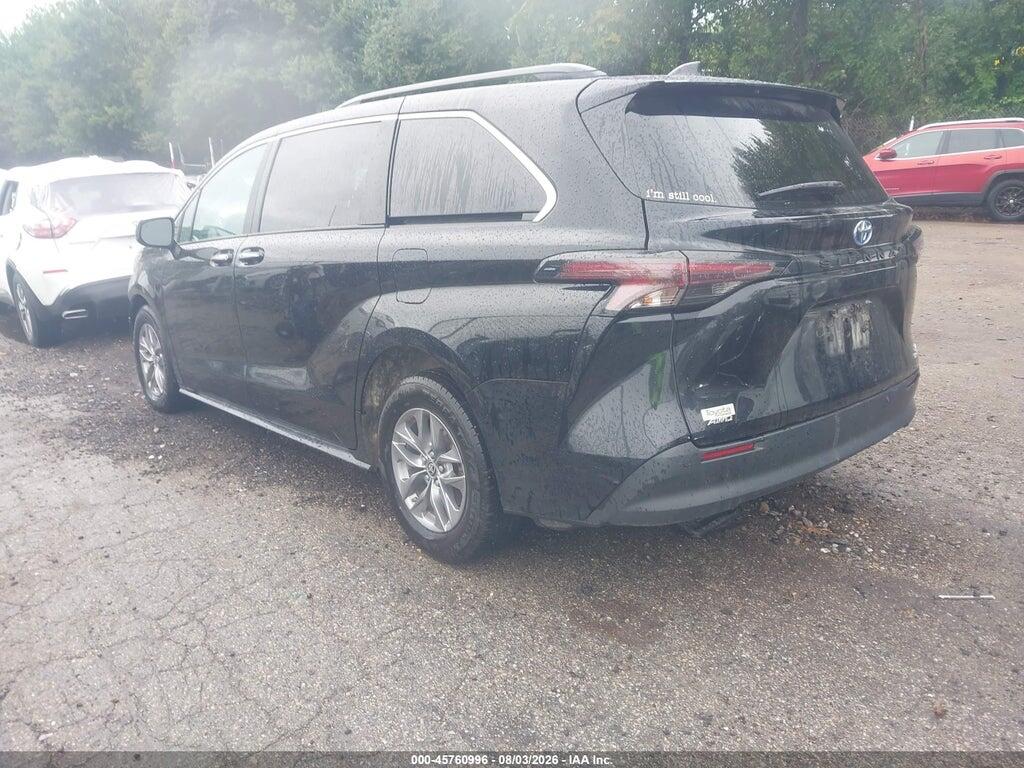 5TDJSKFC3RS112426 2024 TOYOTA SIENNA photo no. 3
