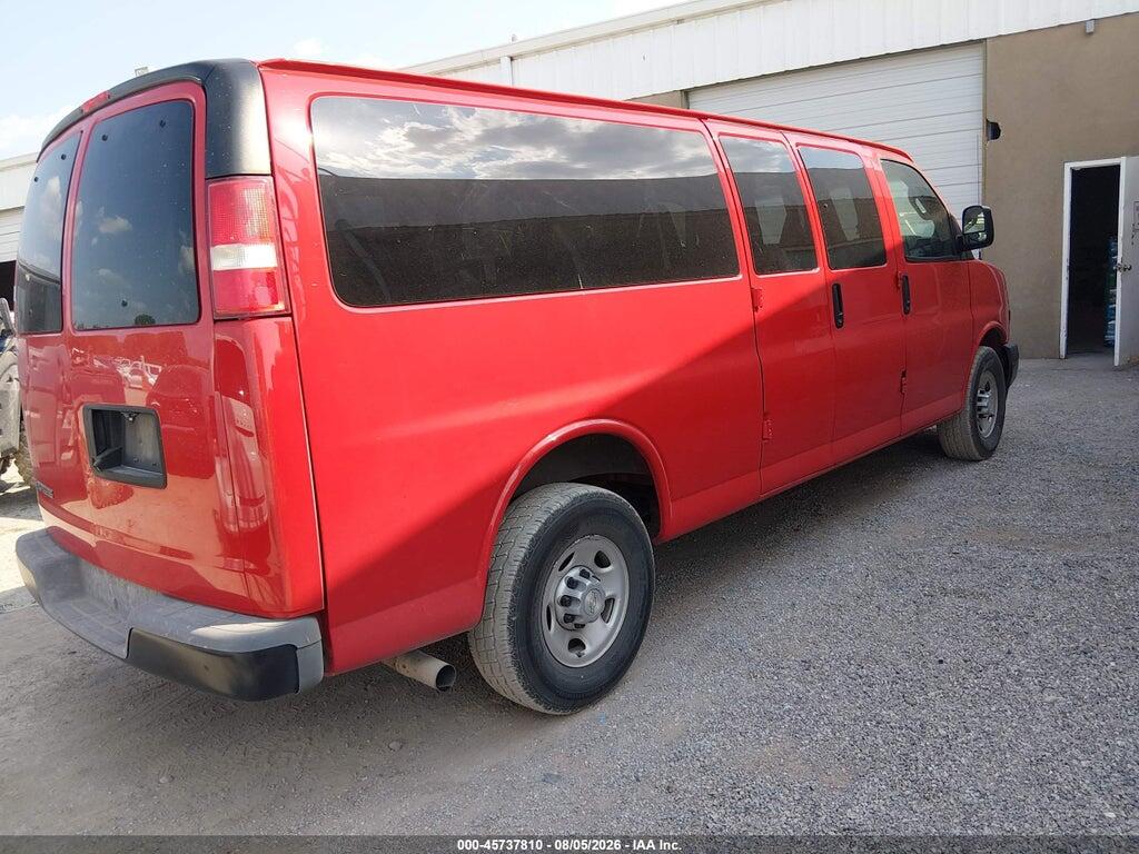 1GAZGNFP4L1256377 2020 CHEVROLET EXPRESS PASSENGER photo no. 4
