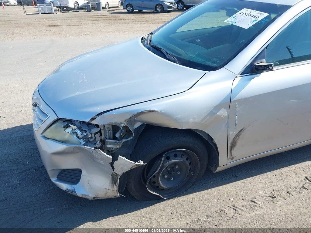 4T4BF3EKXBR196416 2011 TOYOTA CAMRY photo no. 6
