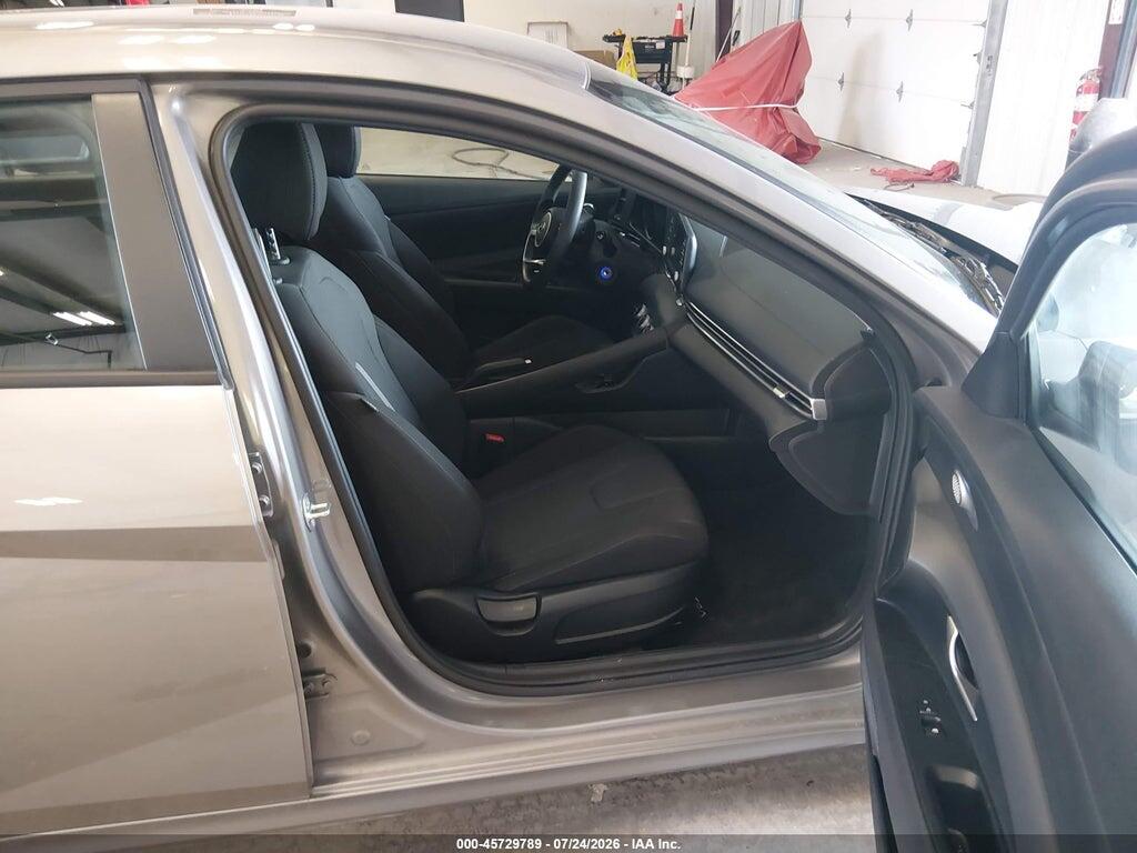 KMHLL4AG1PU550104 2023 HYUNDAI ELANTRA photo no. 5
