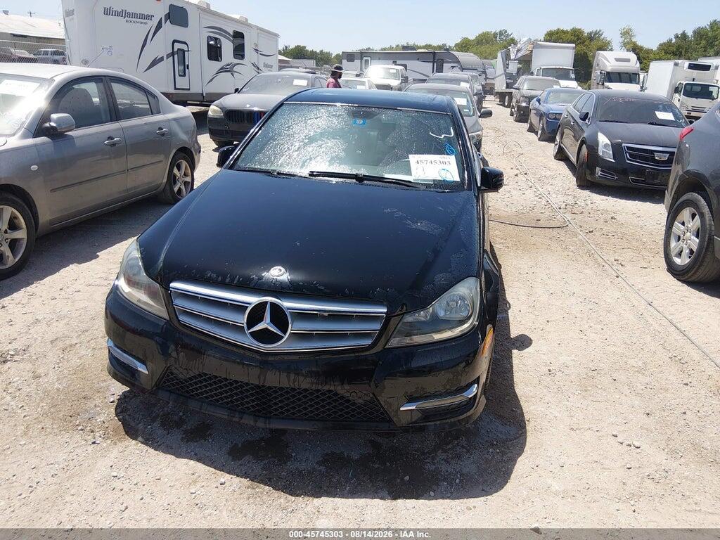 WDDGF8BB2CF923632 2012 MERCEDES-BENZ C 300 photo no. 12