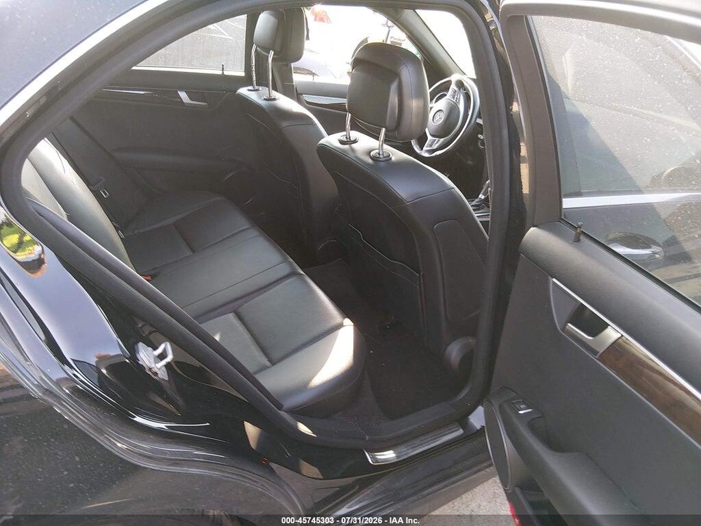 WDDGF8BB2CF923632 2012 MERCEDES-BENZ C 300 photo no. 8