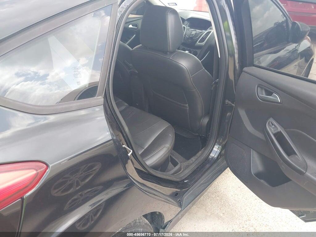 1FAHP3K22CL284285 2012 FORD FOCUS photo no. 8