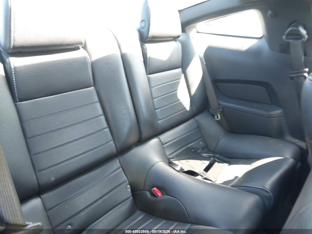 1ZVBP8AM5B5105236 2011 FORD MUSTANG photo no. 8