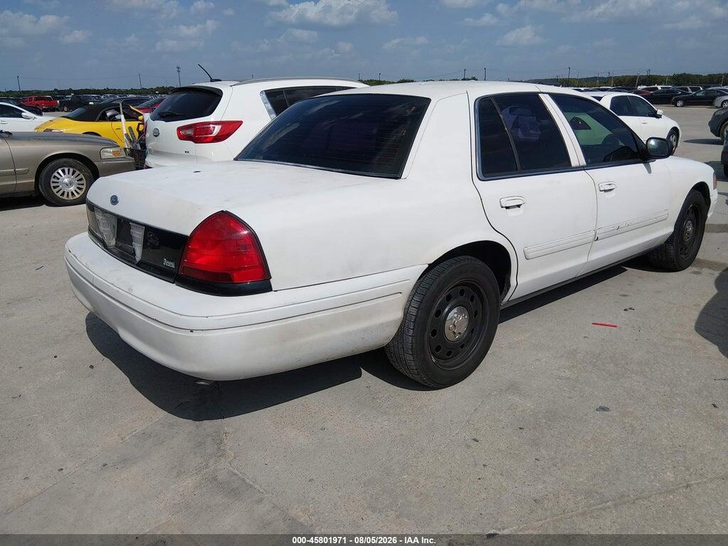 2FABP7BV8AX135340 2010 FORD CROWN VICTORIA photo no. 4