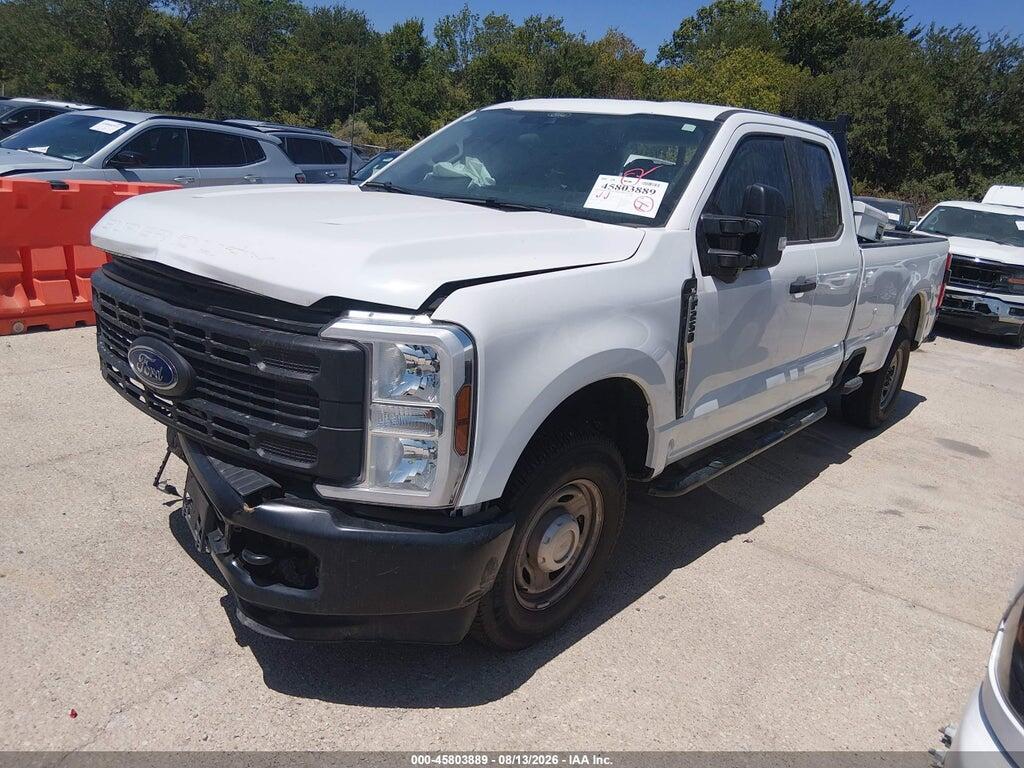 1FT7X2AA8TEC77306 2026 FORD F-250 photo no. 2