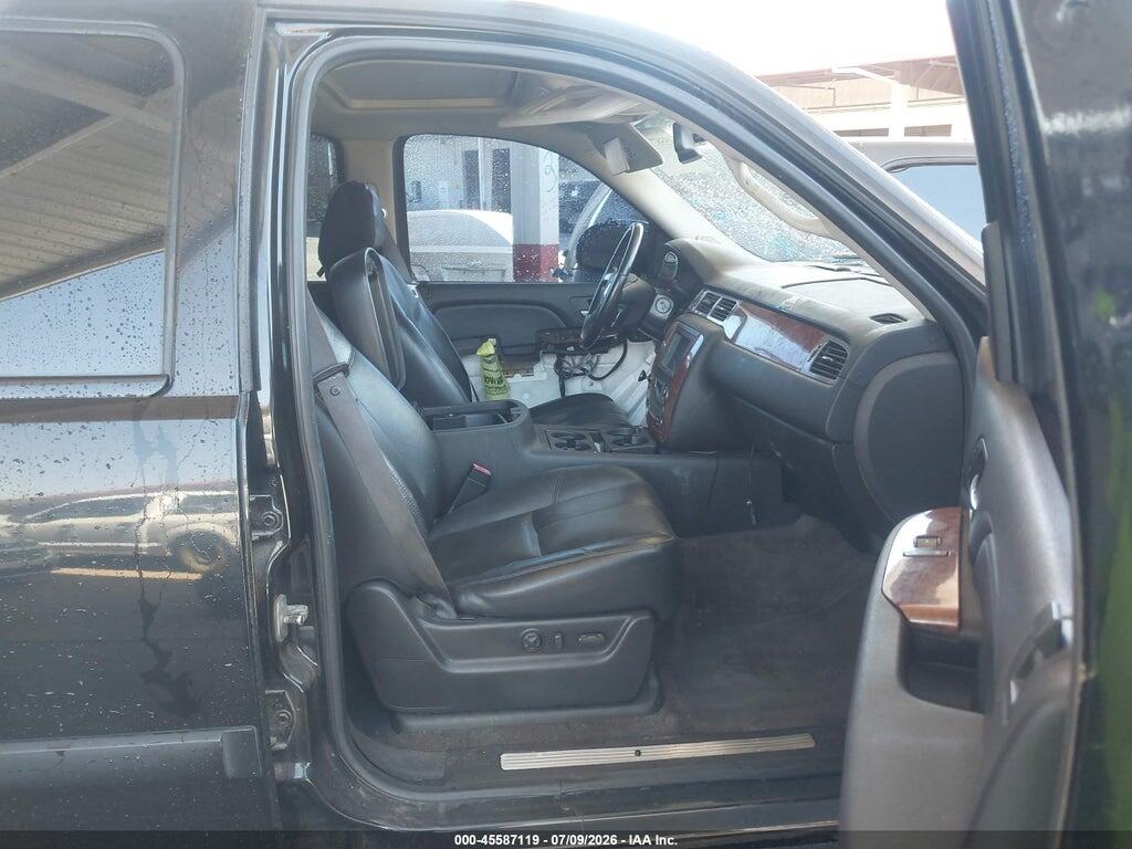 1GNFC16J48R132717 2008 CHEVROLET SUBURBAN 1500 photo no. 5
