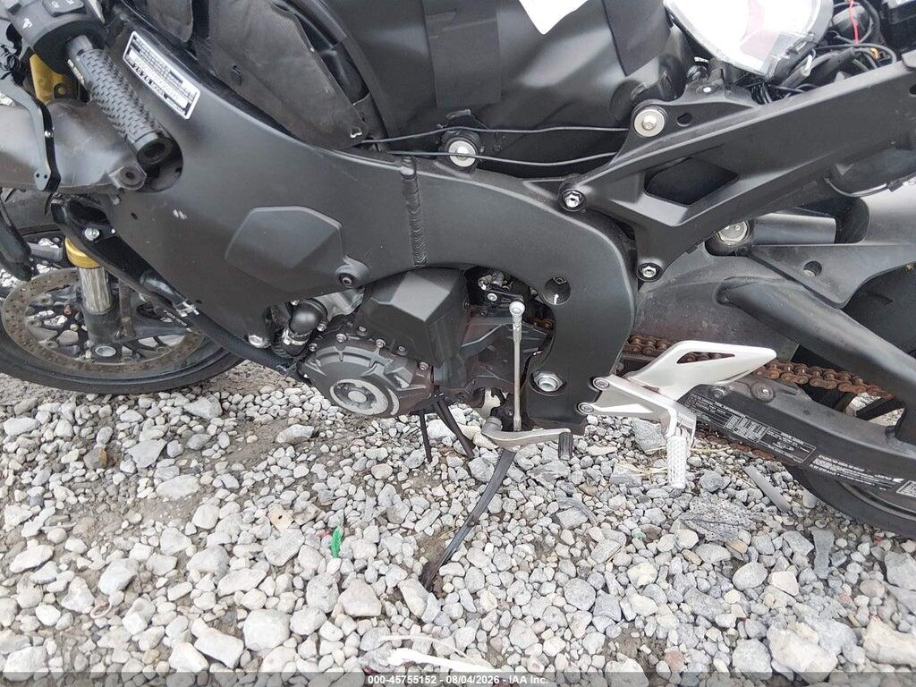 JH2SC7715TK900299 2026 HONDA CBR1000 photo no. 9