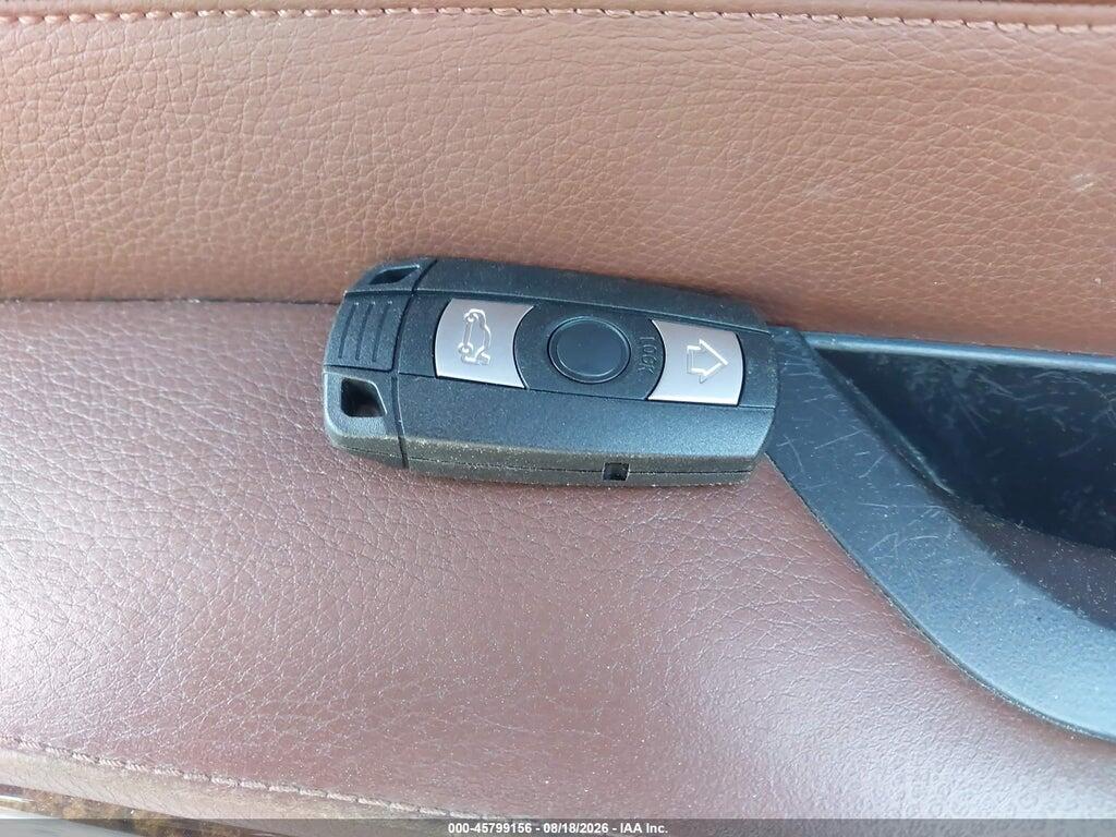 WBAPH7G52ANM48162 2010 BMW 328I photo no. 11