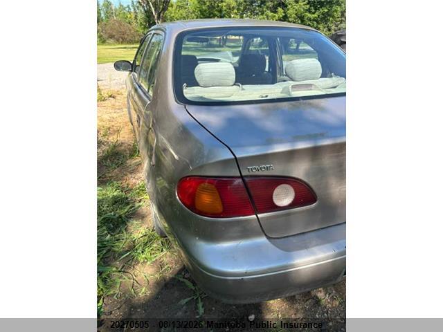 2T1BR12E12C860091 2002 TOYOTA COROLLA photo no. 3
