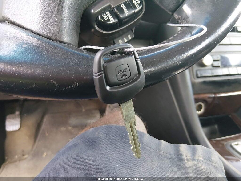 JNKCA31AXYT201979 2000 INFINITI I30 photo no. 11