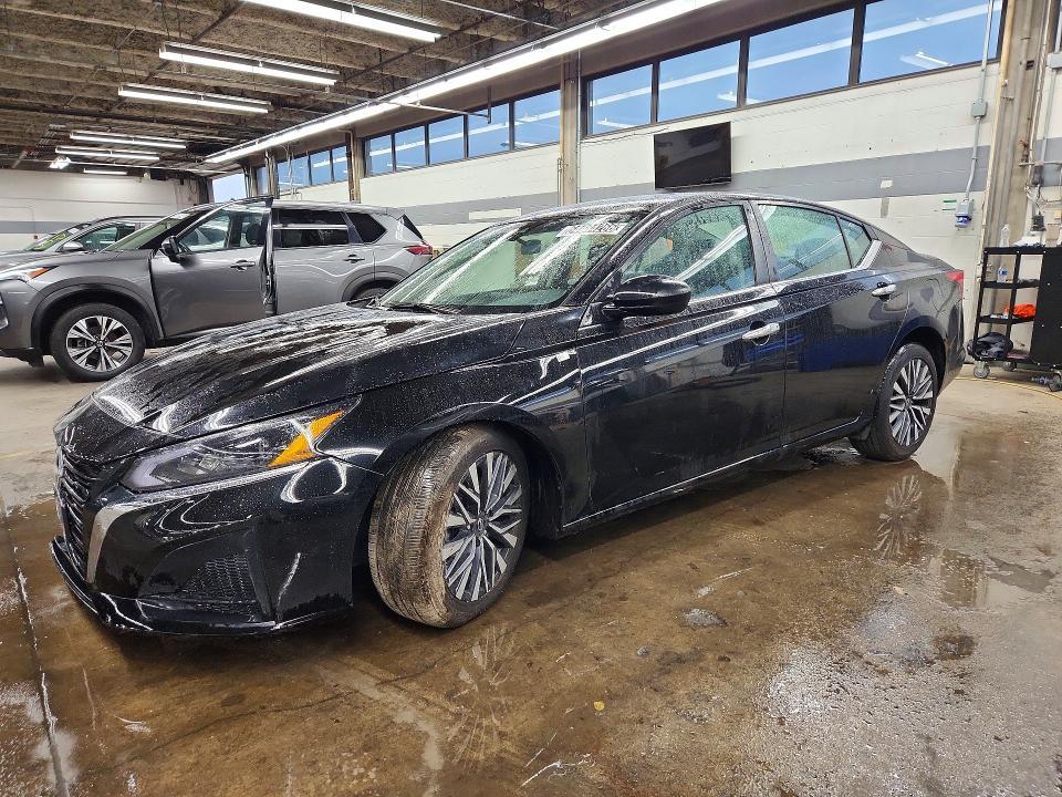 2025 NISSAN ALTIMA 1N4BL4DV2SN324186