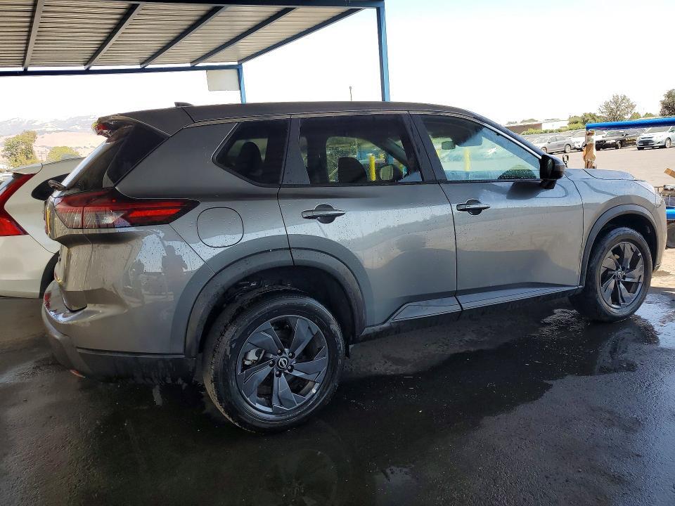 2026 NISSAN ROGUE SV — Фото 3 из 13
