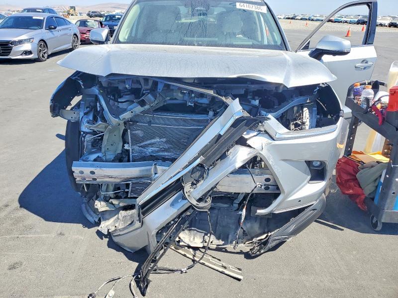 2024 TOYOTA GRAND HIGHLANDER PLATINUM — Фото 12 из 14