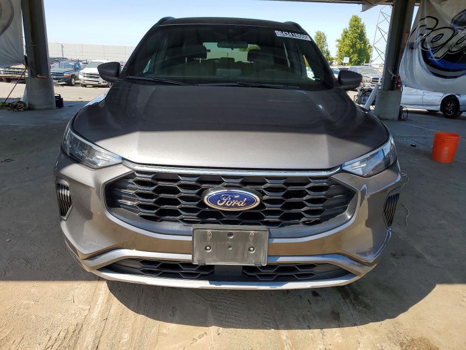 2023 FORD ESCAPE ST LINE — Фото 5 из 12