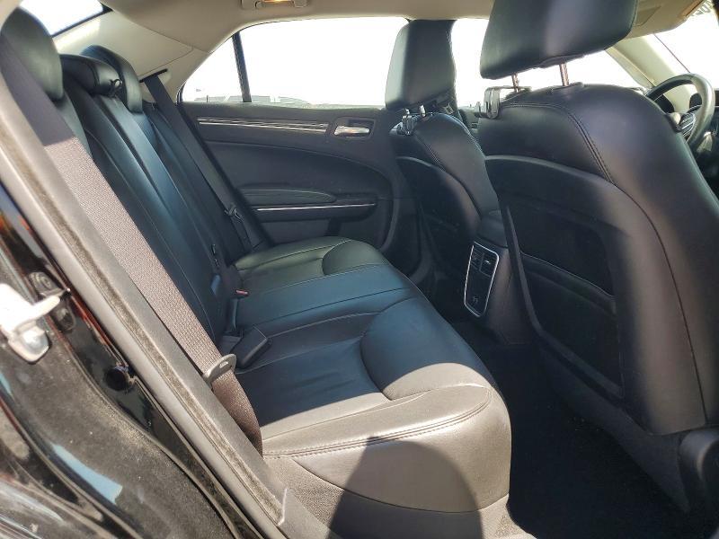 2021 CHRYSLER 300 TOURING — Фото 10 из 12